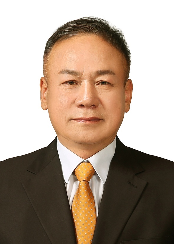 김동수