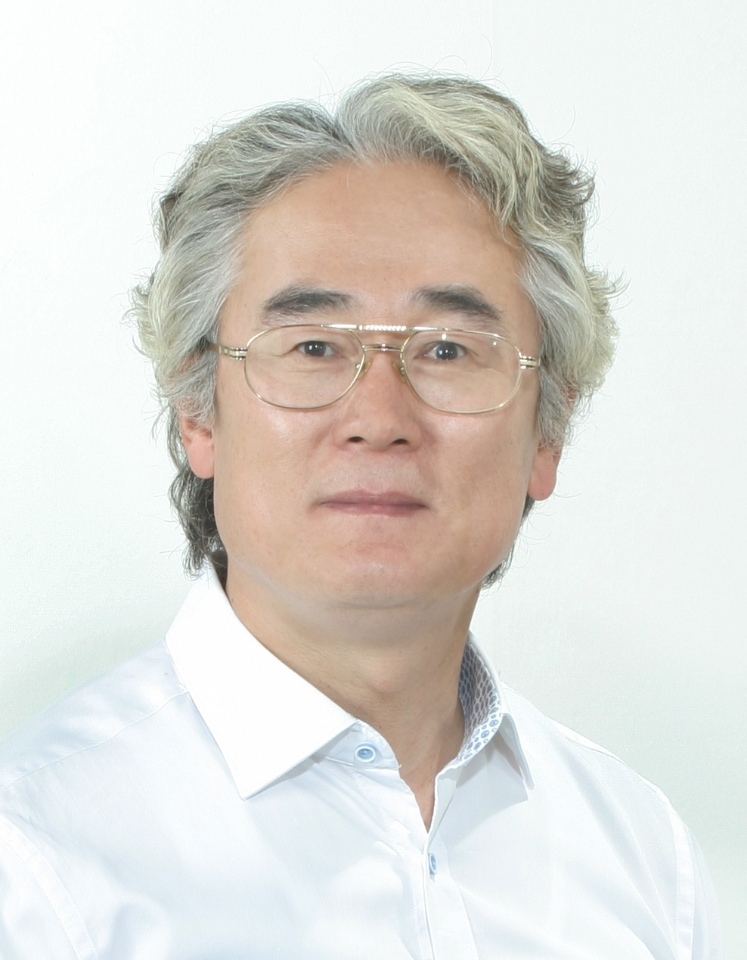 신철우